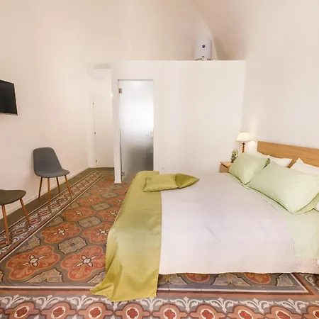 Connie'S Tourist Rental