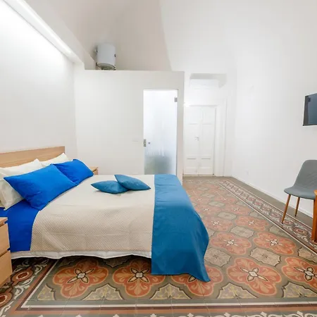 Konukevi Connie'S Tourist Rental Bari