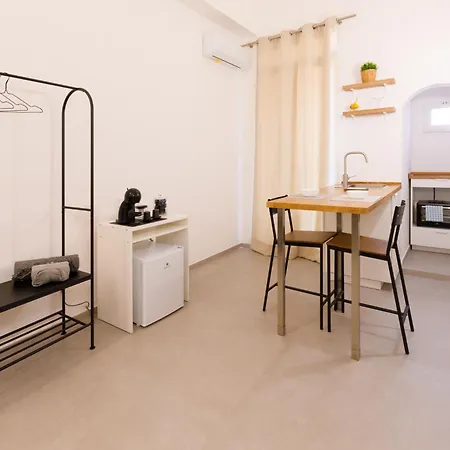 Connie'S Tourist Rental