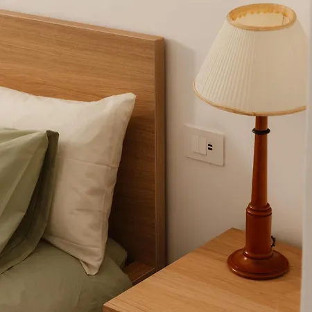Connie'S Tourist Rental Bari